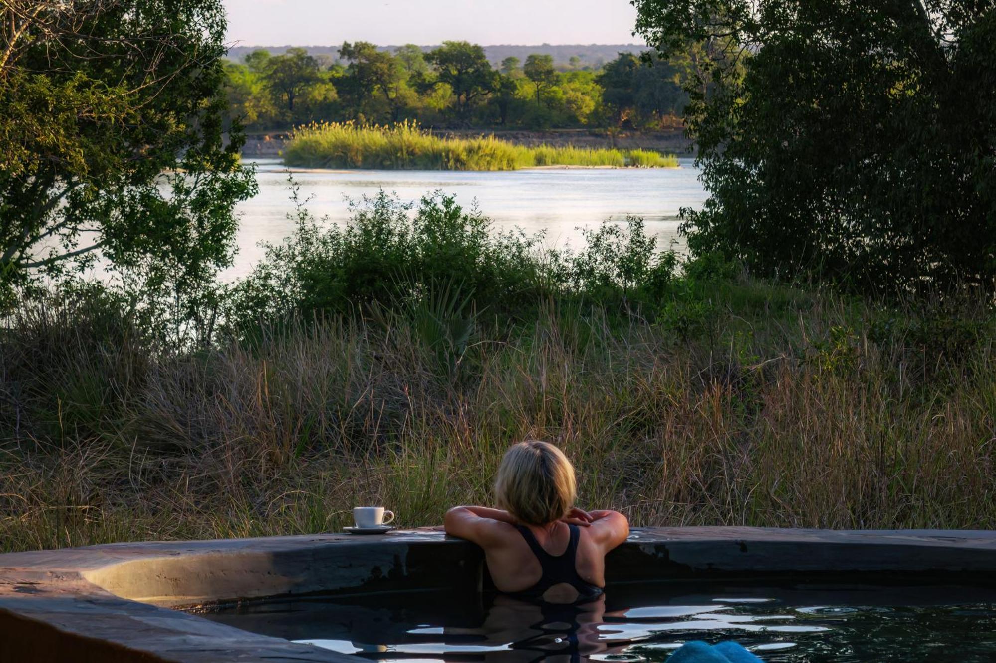 Chundukwa River Lodge - Self Catering House Livingstone Exterior photo